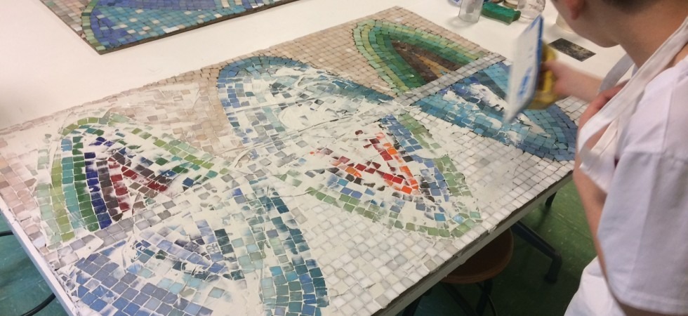 Gli alunni ridanno vita ad un mosaico di 50 anni fa